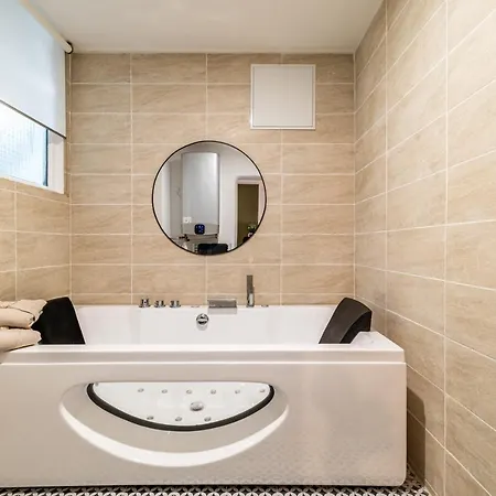 Apartment Le Nid De Bien-etre Avec Balneo - 284 Rouen